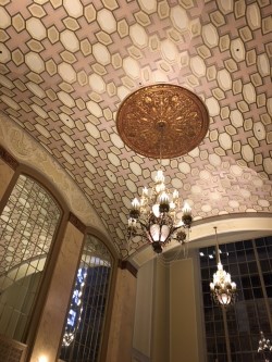 schnitzer lobby .jpg